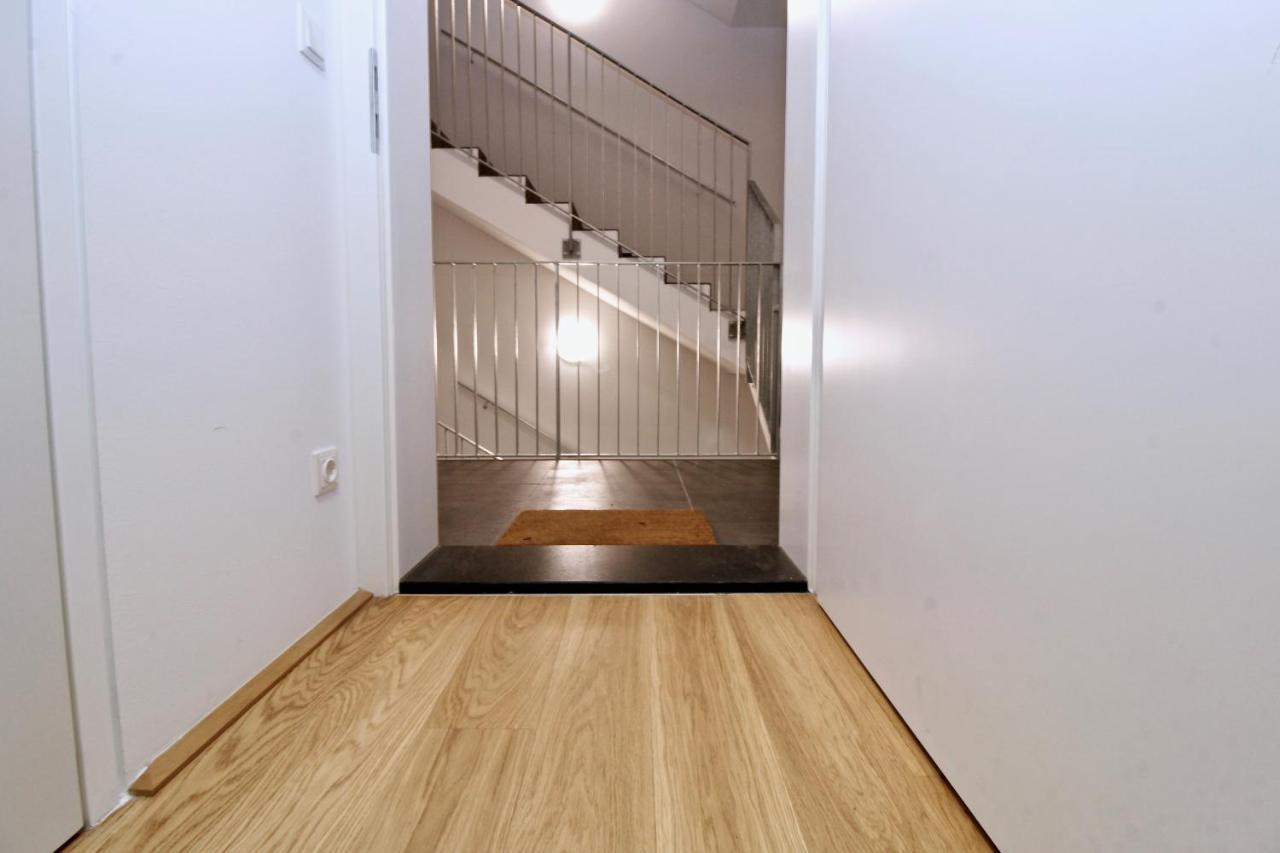 Balcony/Pool/Free Parking Garage Studio Viena Exterior foto