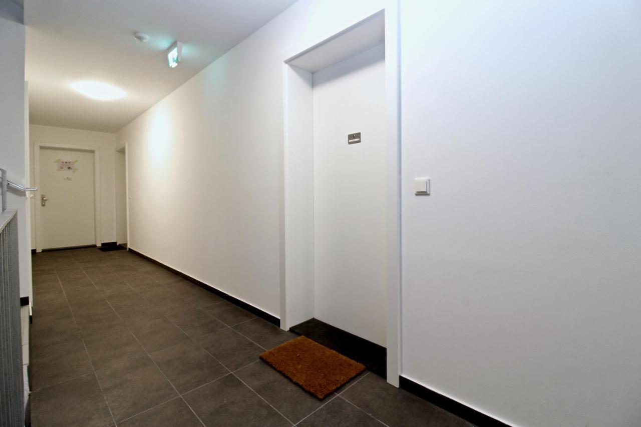 Balcony/Pool/Free Parking Garage Studio Viena Exterior foto
