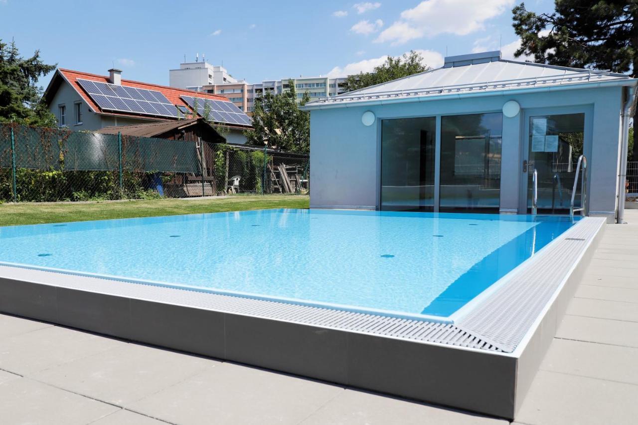 Balcony/Pool/Free Parking Garage Studio Viena Exterior foto
